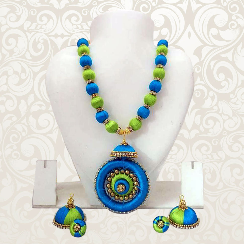 Buy Pink Lime green Silk Thread Necklace set with Bangles Online! – Khushi  Handicrafts