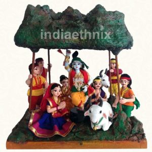 Cultural Dolls Krishna Lifting Govardhana Giri