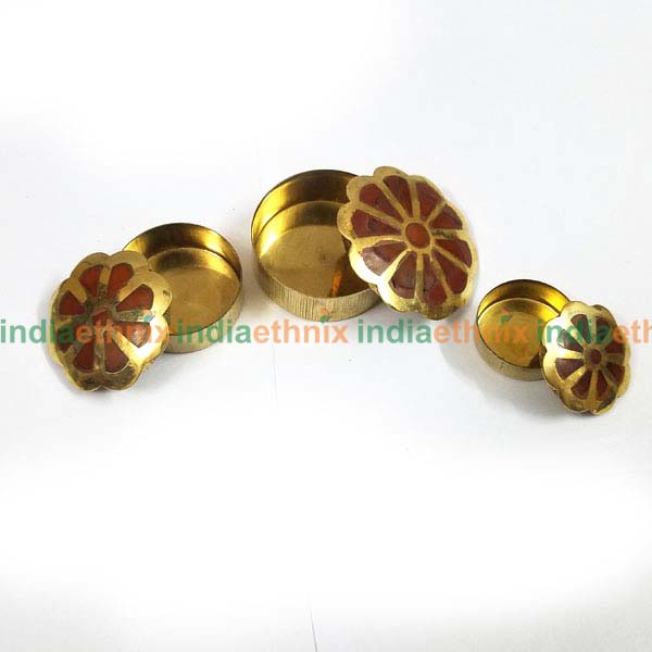 Round Shape Brass Trinket Box1